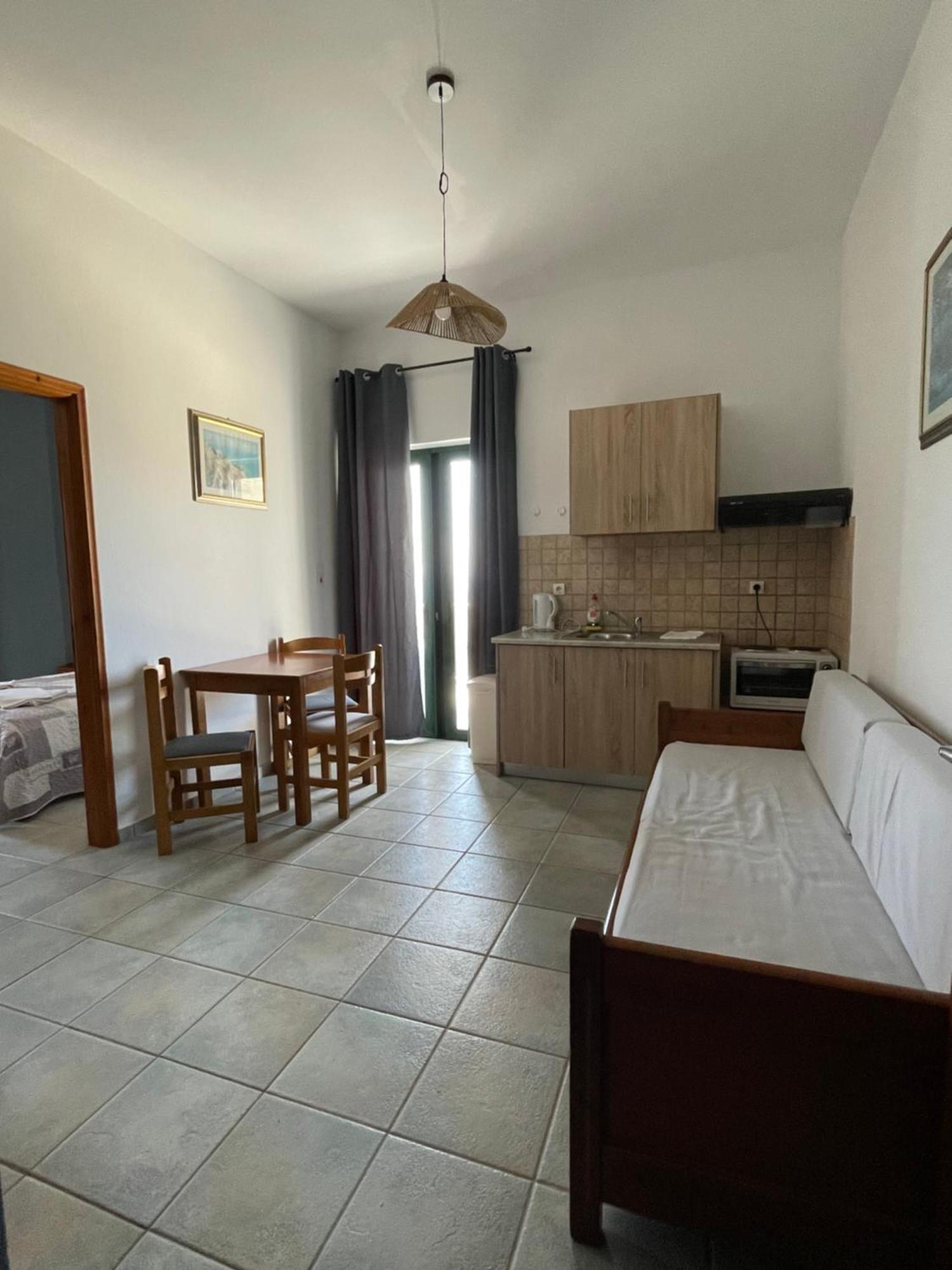 4Seasons Sfakia Apartment Khora Sfakion Exterior photo